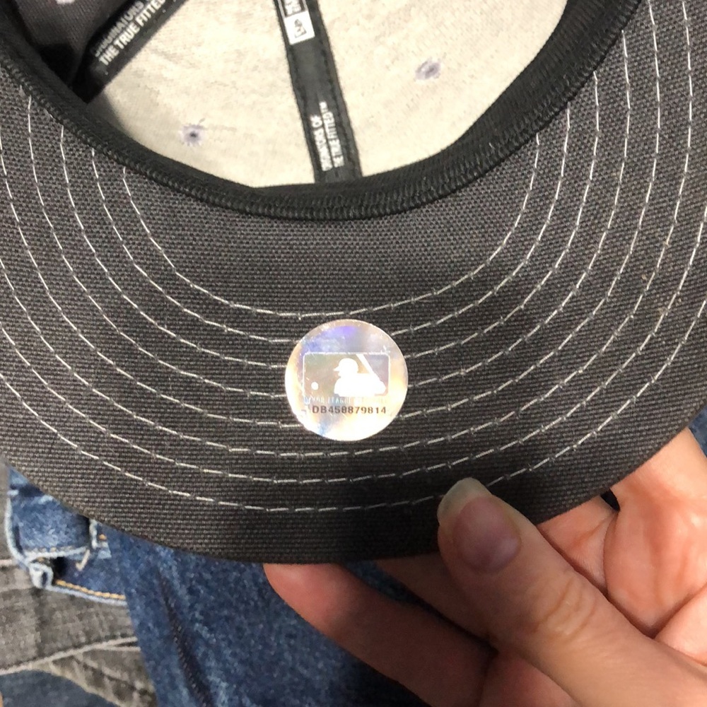 Yankees Cap - Picture 3 of 8